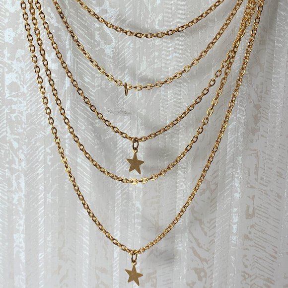 JEWELRY - NWOT 13in Fashion gold 5 chain layered necklace, stars, button clasp - Picture 3 of 7